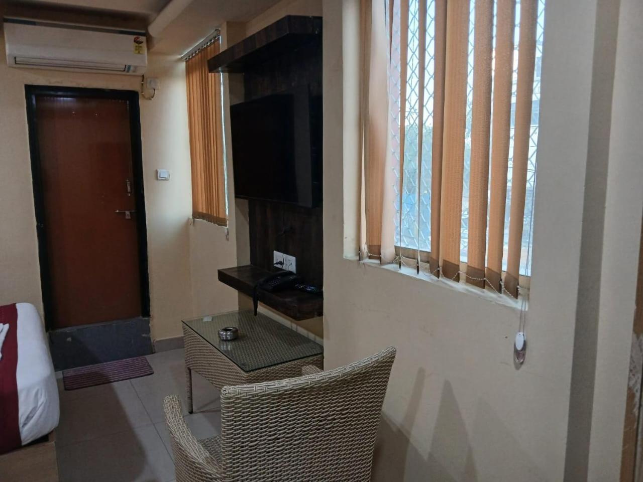 Blossoms Room Hotel Alekhya Residency- Luxury Lollection Hyderabad Exterior photo