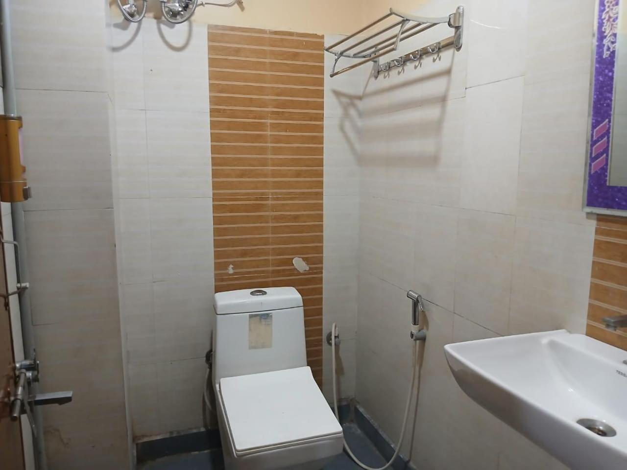 Blossoms Room Hotel Alekhya Residency- Luxury Lollection Hyderabad Exterior photo