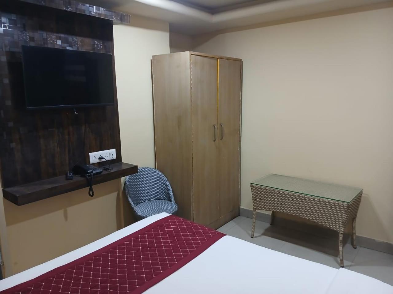 Blossoms Room Hotel Alekhya Residency- Luxury Lollection Hyderabad Exterior photo