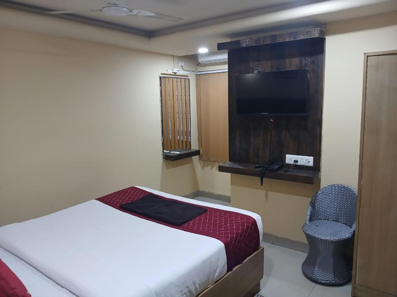 Blossoms Room Hotel Alekhya Residency- Luxury Lollection Hyderabad Exterior photo
